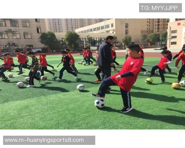 儿童足球赛精彩纷呈小小球员展现无限潜力与团队精神